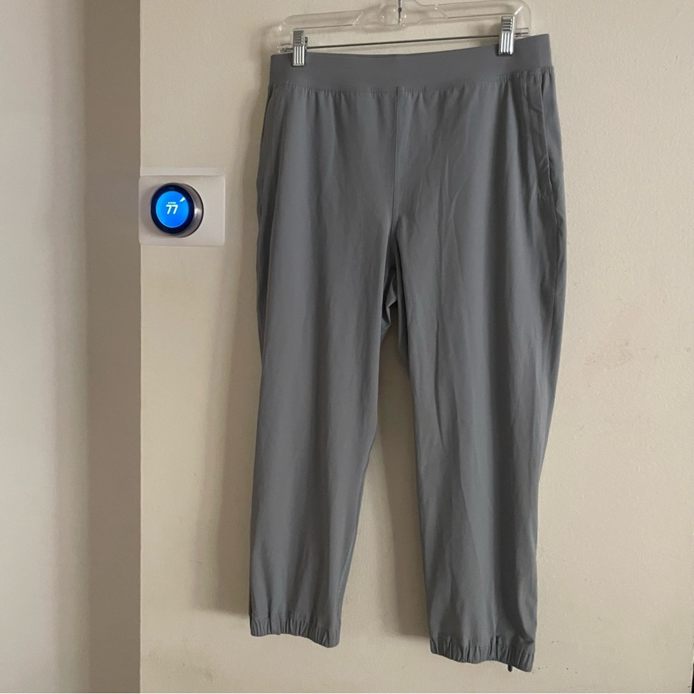 Lululemon joggers size 10 - Picture 3 of 6